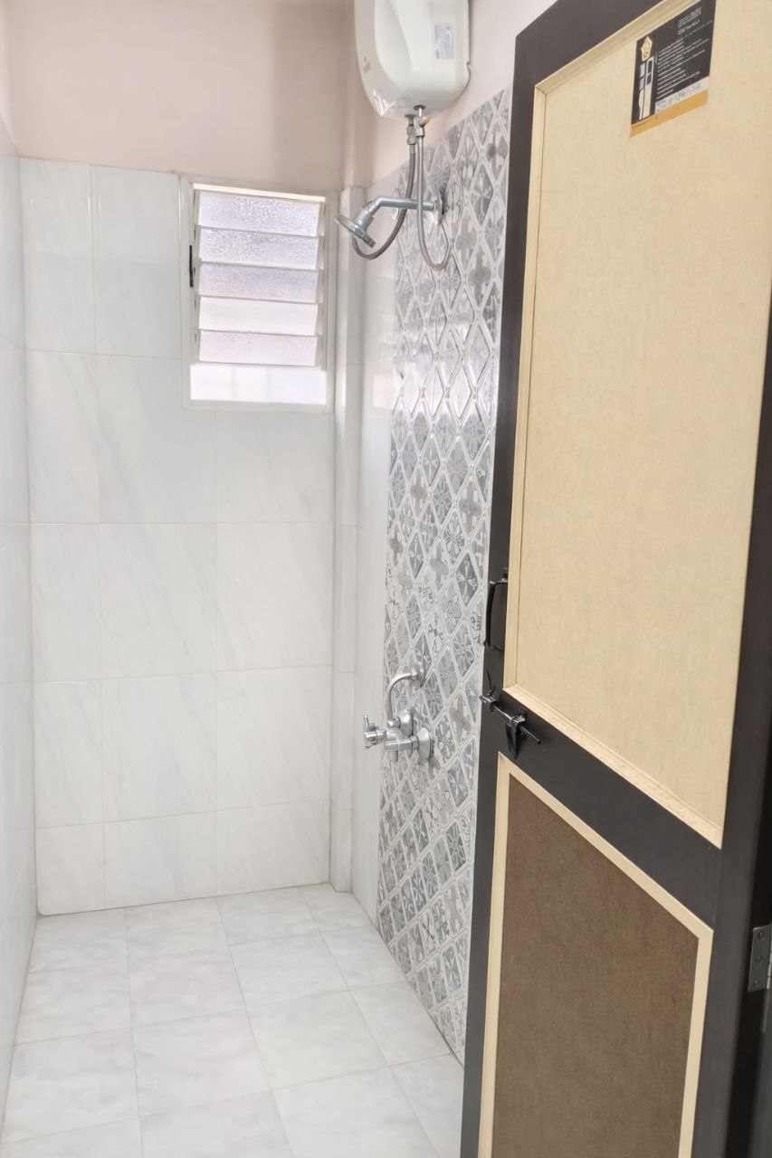 1 BHK for rent in Karvenagar, Pune photo 2