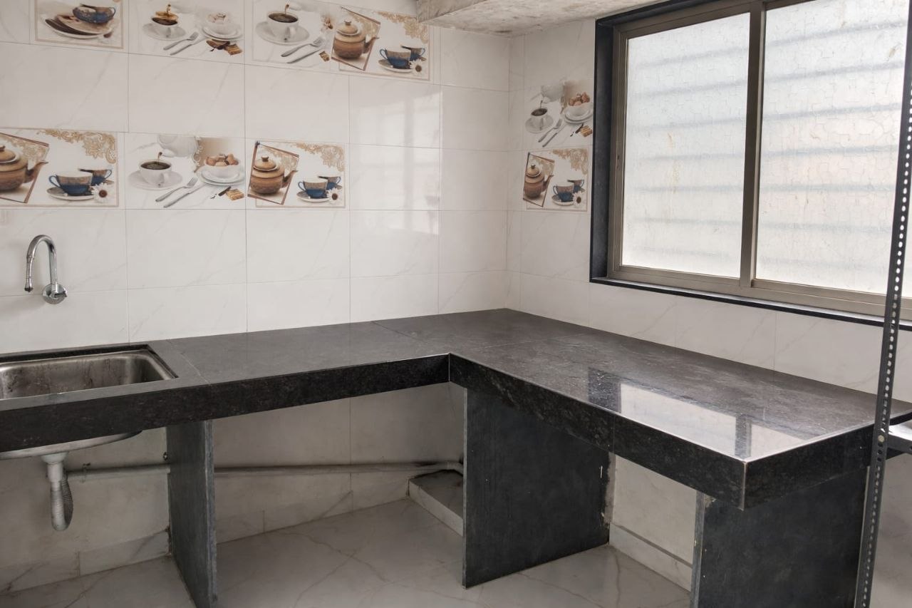 1 BHK for rent in Karvenagar, Pune photo 5