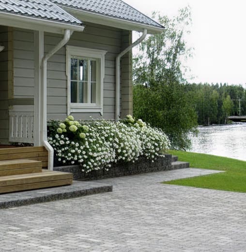 Piharakentaminen