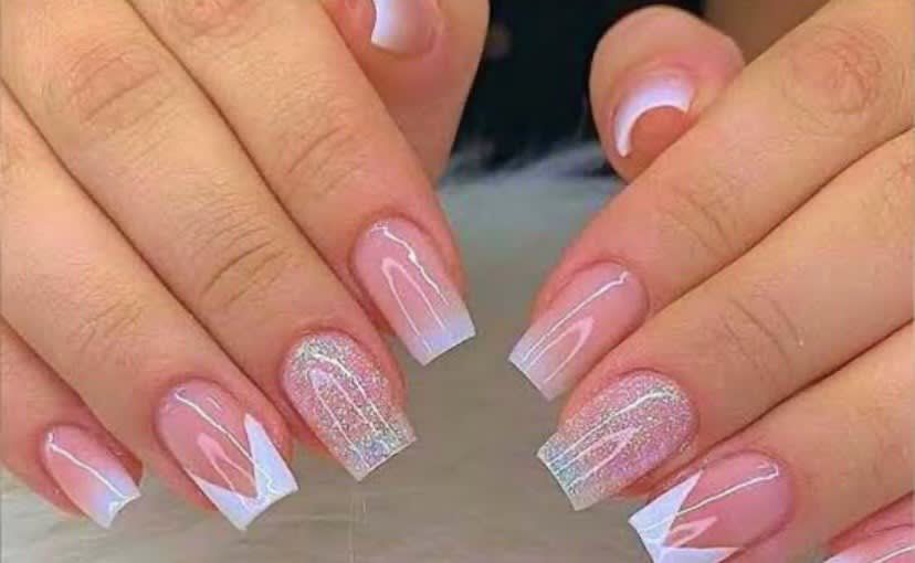 Alongamento de unhas