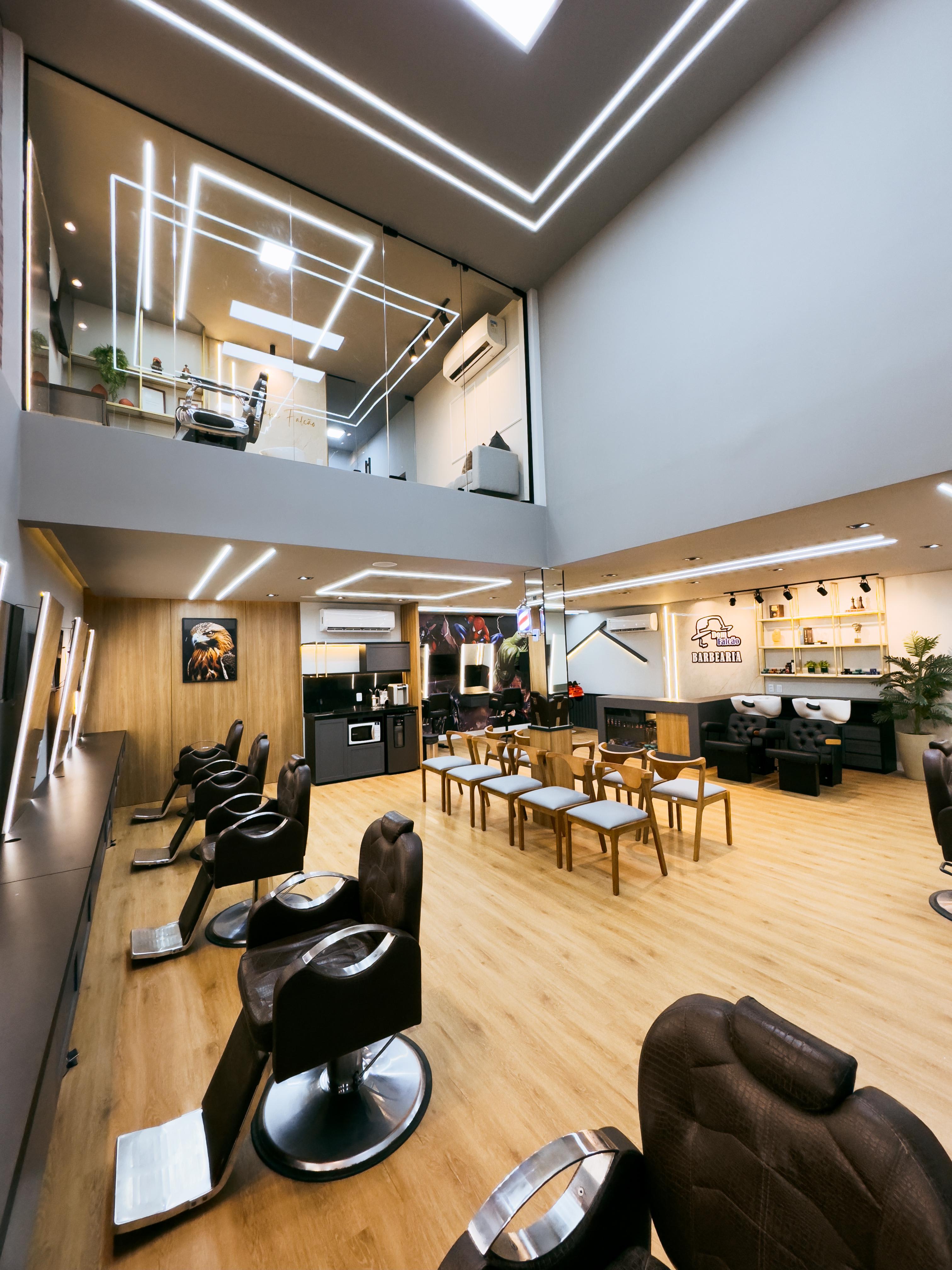 Dom Falcão Barbearia - Passaré