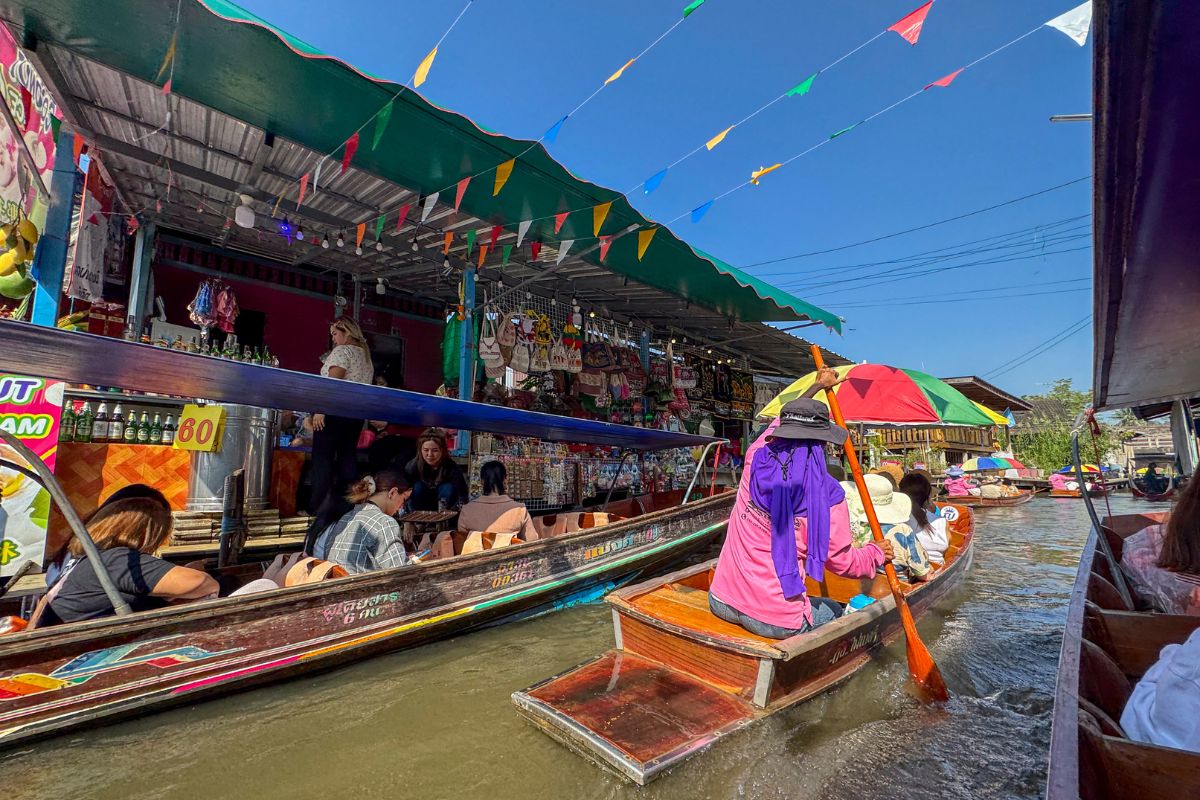 What to Do at Damnoen Saduak Floating Market