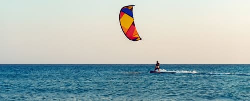 Sesión de Kitesurf en playas Riohacha y Mayapo