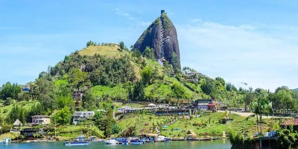 Compra entradas a La Piedra del Peñol en Guatapé sin filas