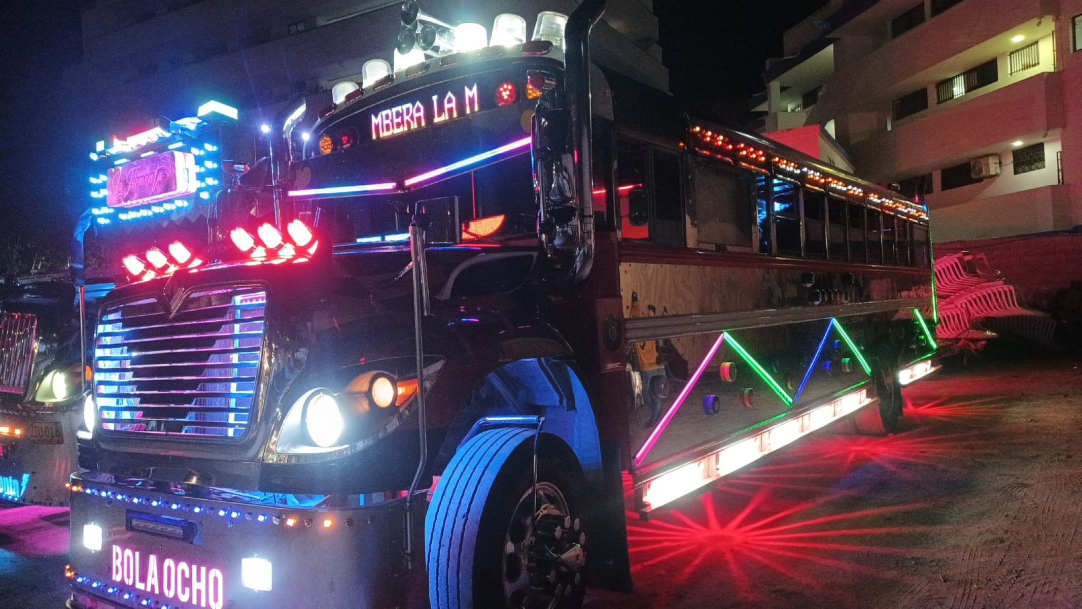 Rumba en Chiva VIP por Santa Marta con Cerveza