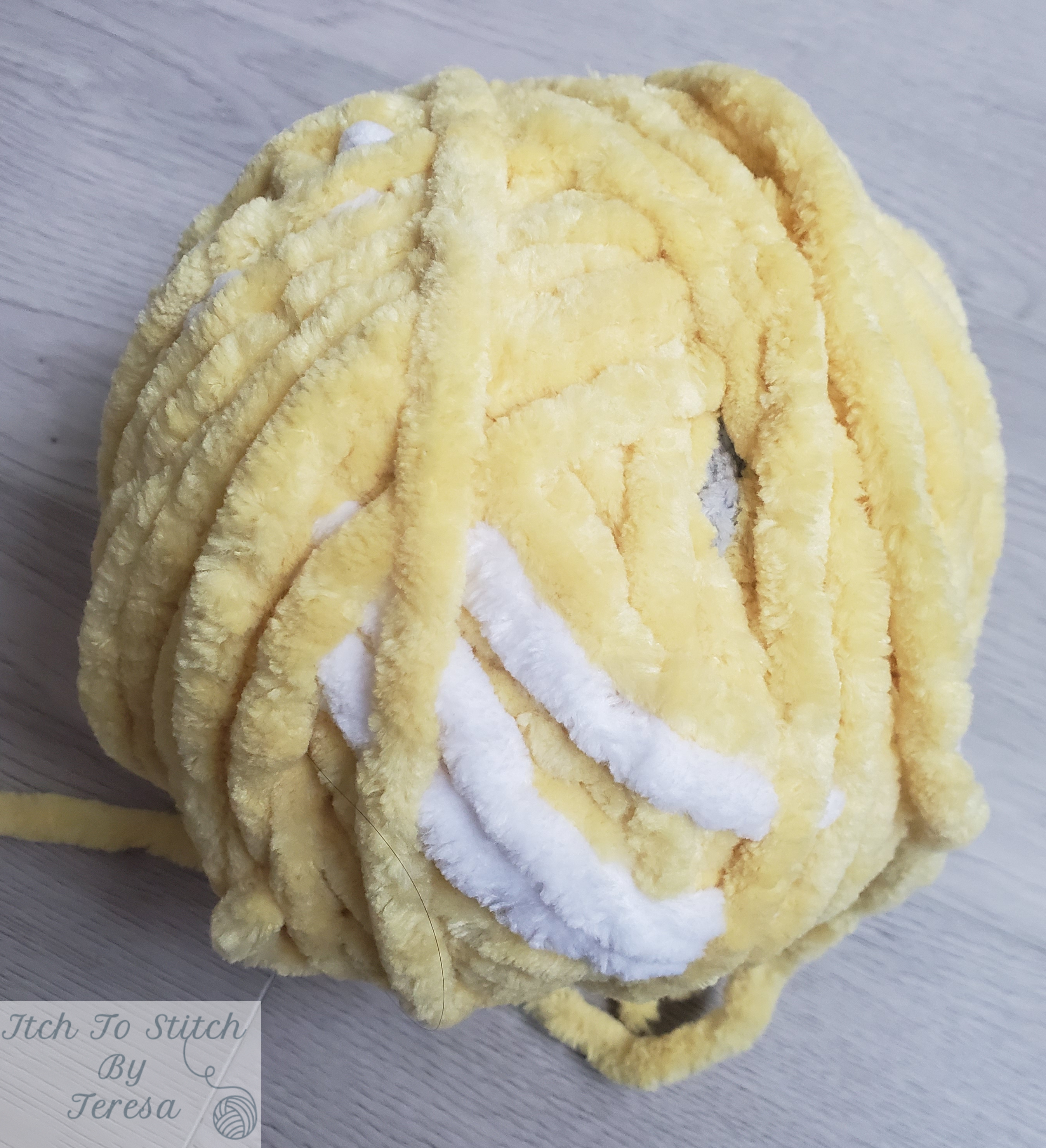 yellow bulky yarn soft