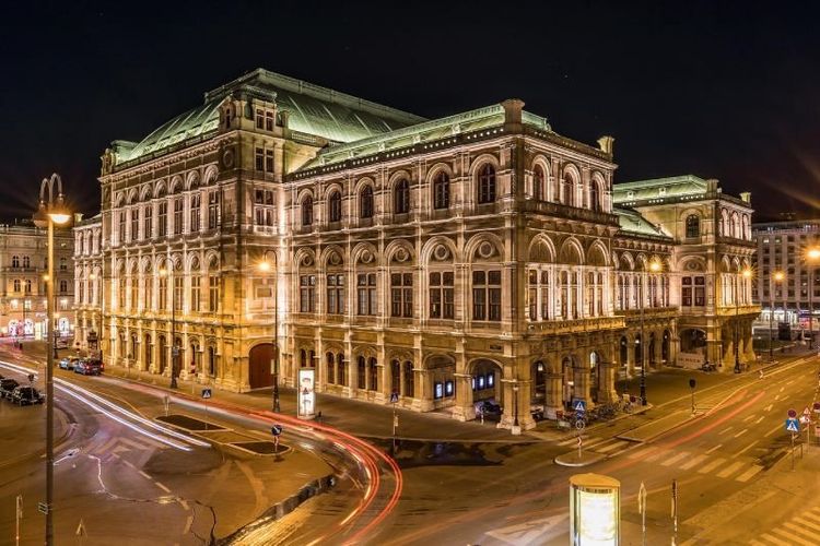 vienna-state-opera-4403839_1280 (1) (1).jpg