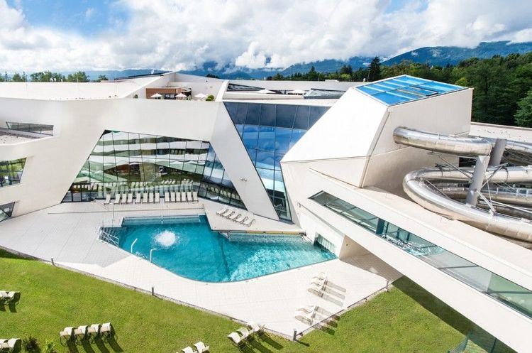 Kärnten Therme (Warmbad Villach Spa.jpg