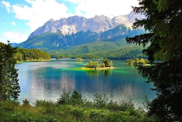 Lake Eibsee.jpg
