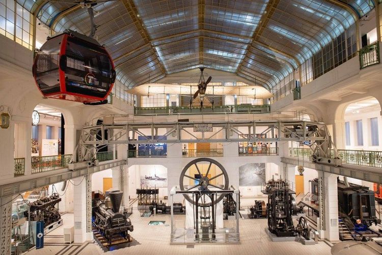 Vienna Museum of Science & Technology.jpg