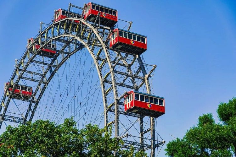 Viennese Giant Ferris Wheel.jpg