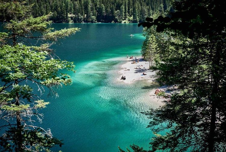 Lago di Tovel.jpg