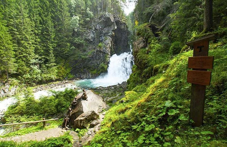 Cascate di Riva.jpg