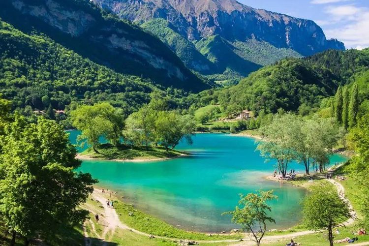 Lago di Tenno.jpg