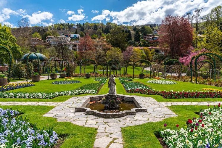 Park Villa Pallavicino.jpg