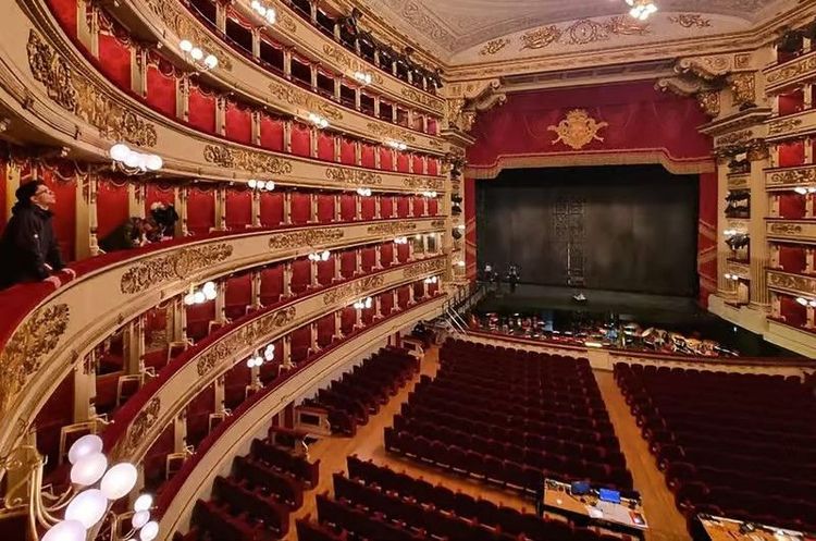 Teatro alla Scala.jpg