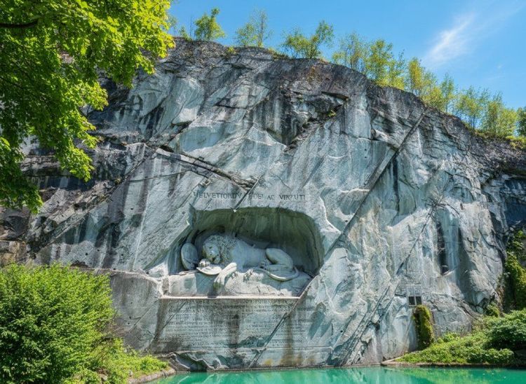 Lion Monument.jpg