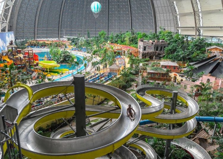 Tropical Islands2.jpg