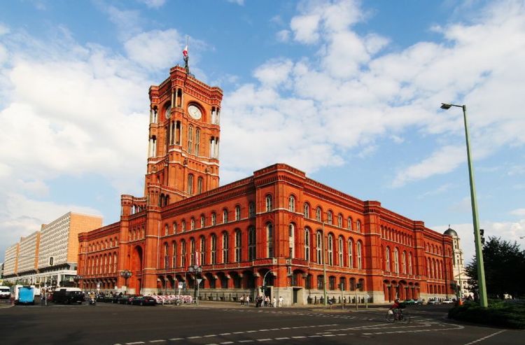 Red City Hall.jpg