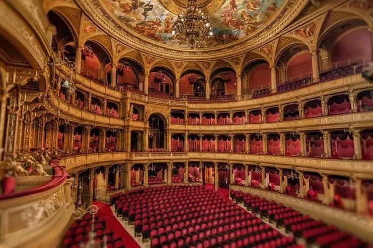 Hungarian State Opera2.jpg