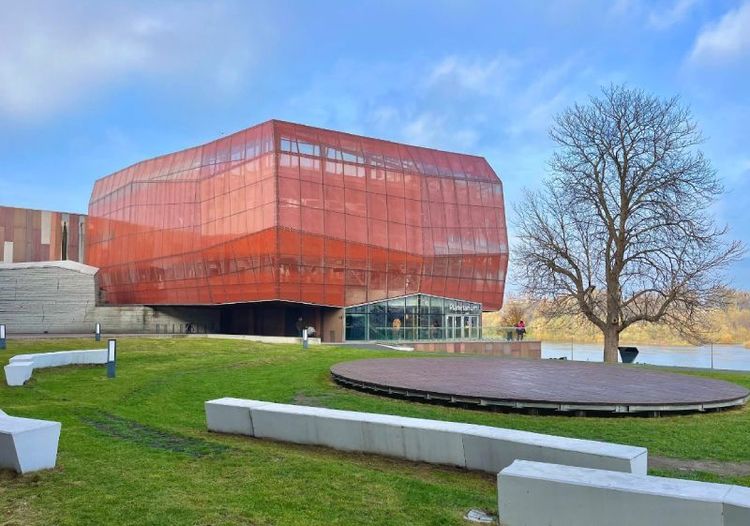 Copernicus Science Centre.jpg