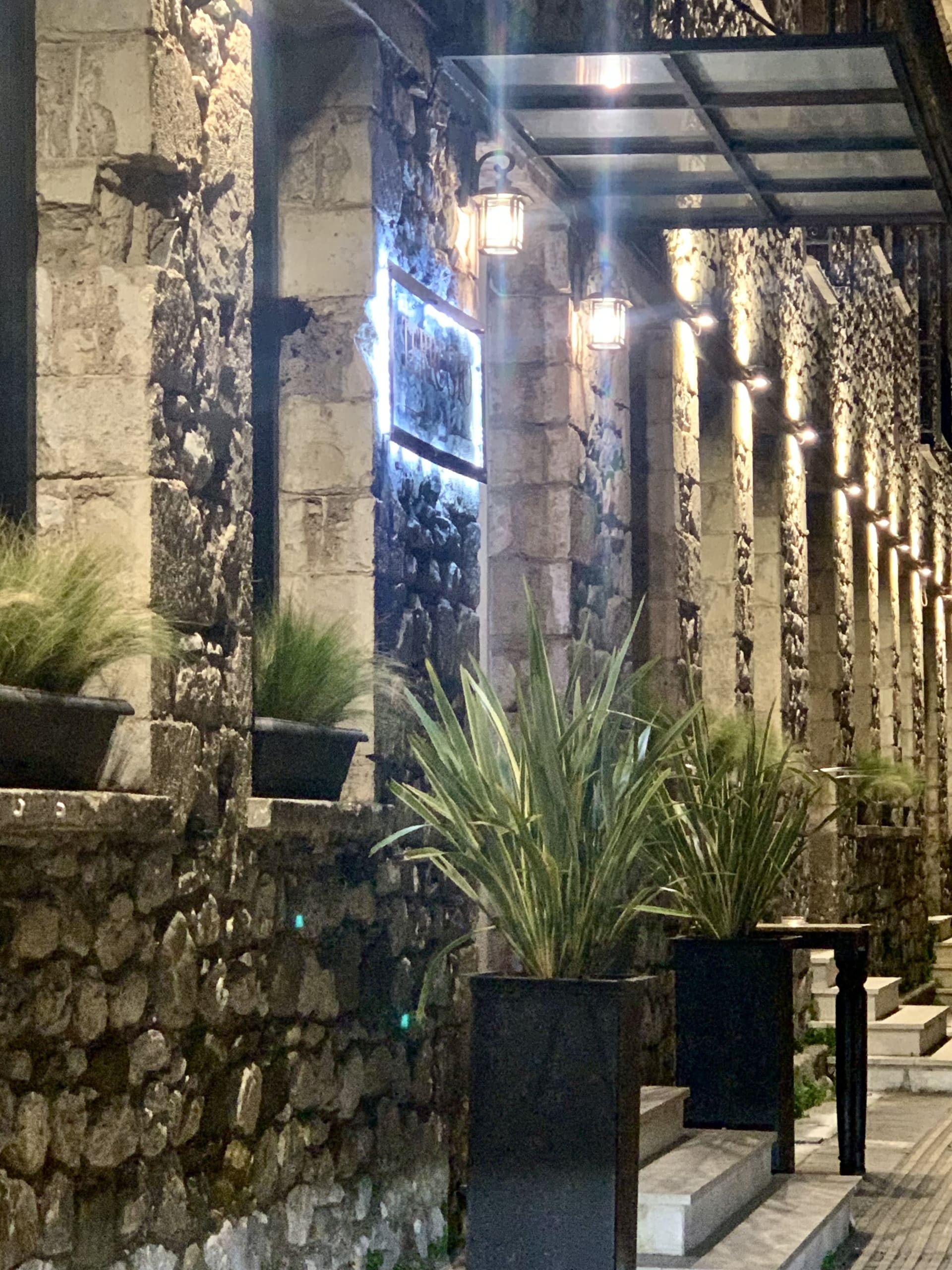 Container Landscaping for an Outdoor Restaurant Terrace on the Waterfront in Aigio