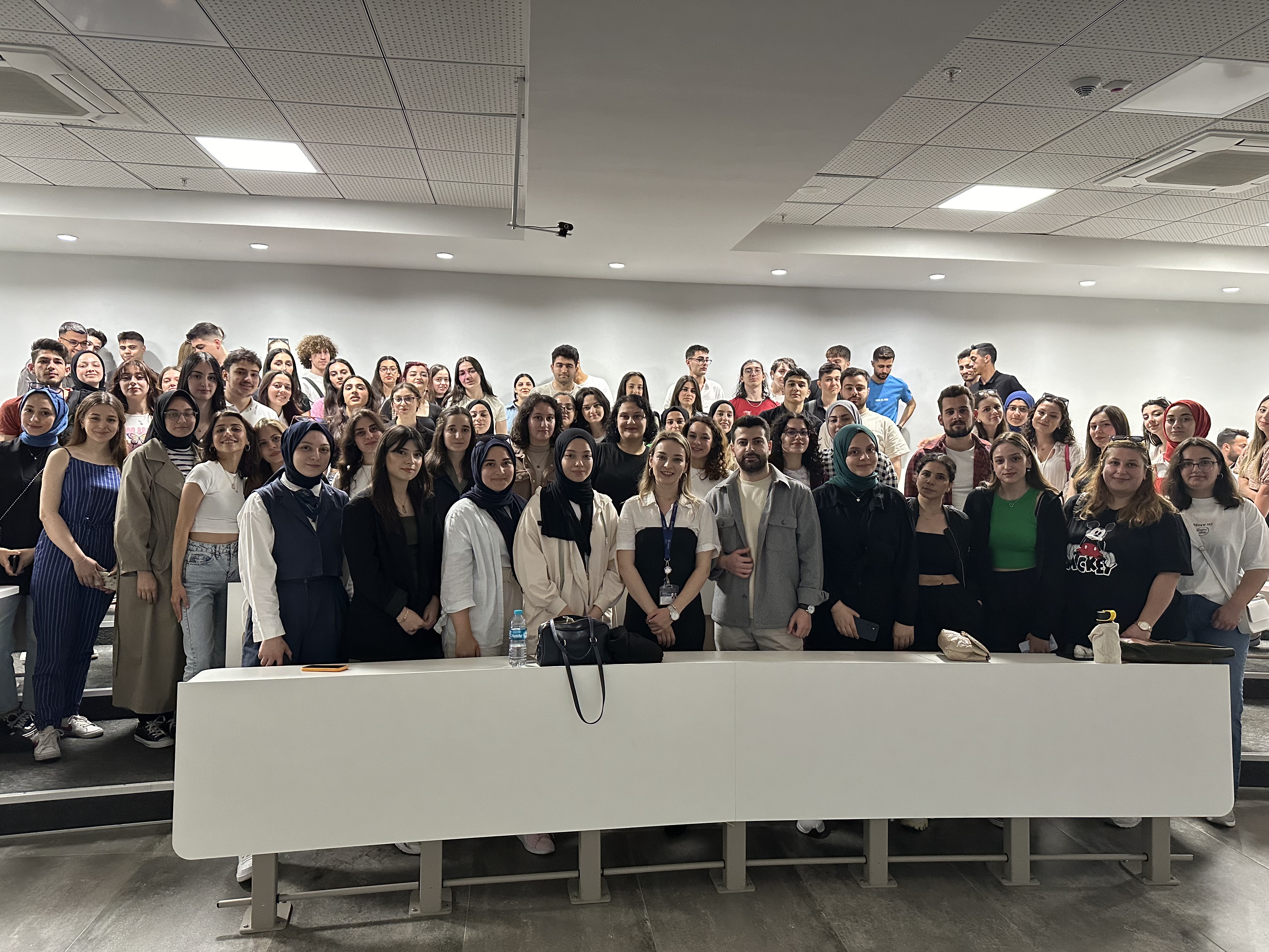 Galeri fotoğrafı 3