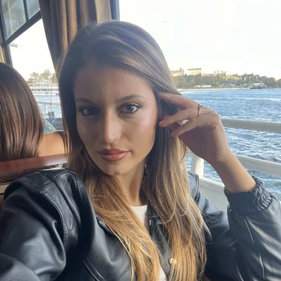 Ece İnalkaç profil fotoğrafı