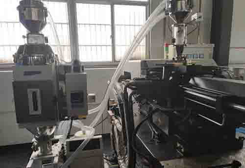 plastic mold company