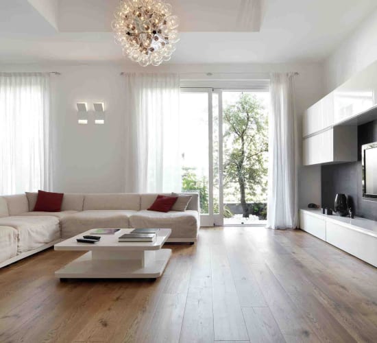 Vesi- ja palovahingoissa likaantunut irtaimisto ja tavarat voidaan yleensä puhdistaa ja palauttaa käyttöön.