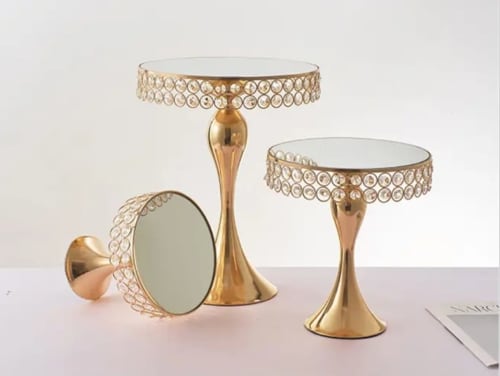 Cake stand