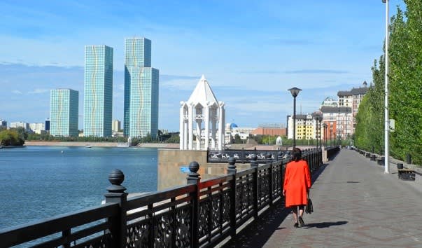 Central Embankment