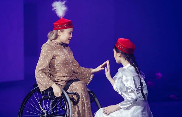 Инклюзивный театр «Қанаттылар»