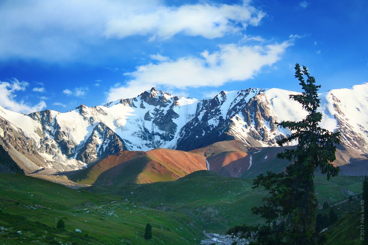 Большое Алматинское озеро (БАО): бирюзовая жемчужина Тянь-Шаня nature and attractions in Kazakhstan