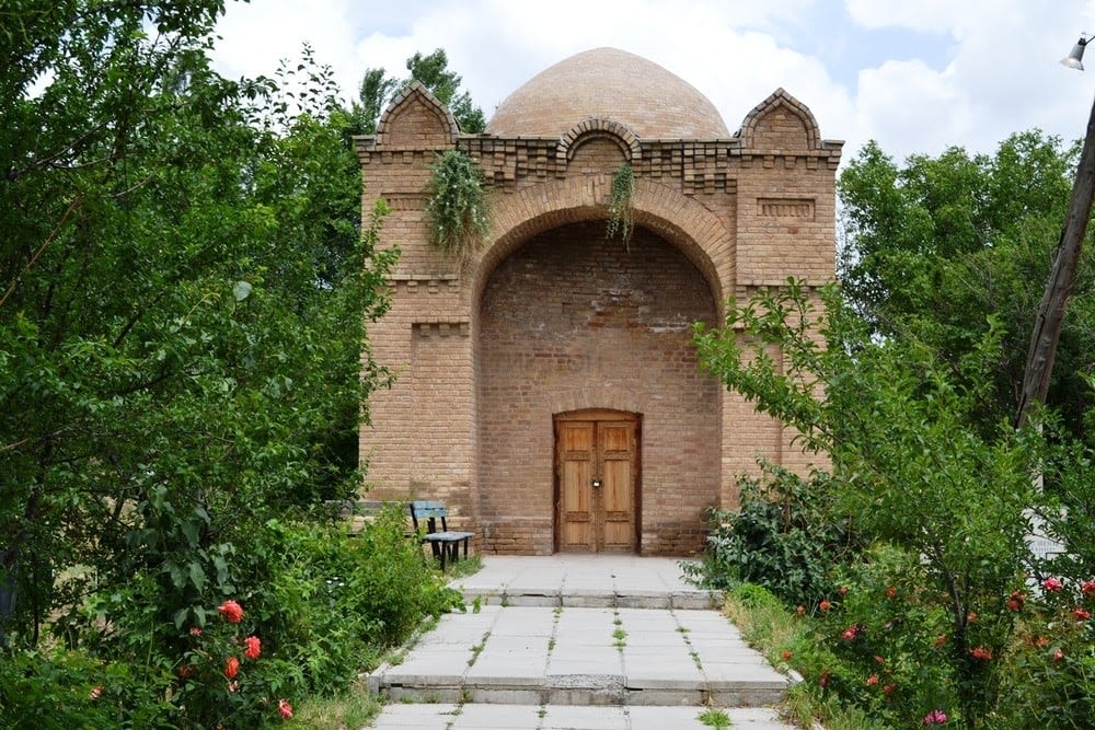 10-дневная экспедиция по Казахстану Tour route with scenic nature in Kazakhstan