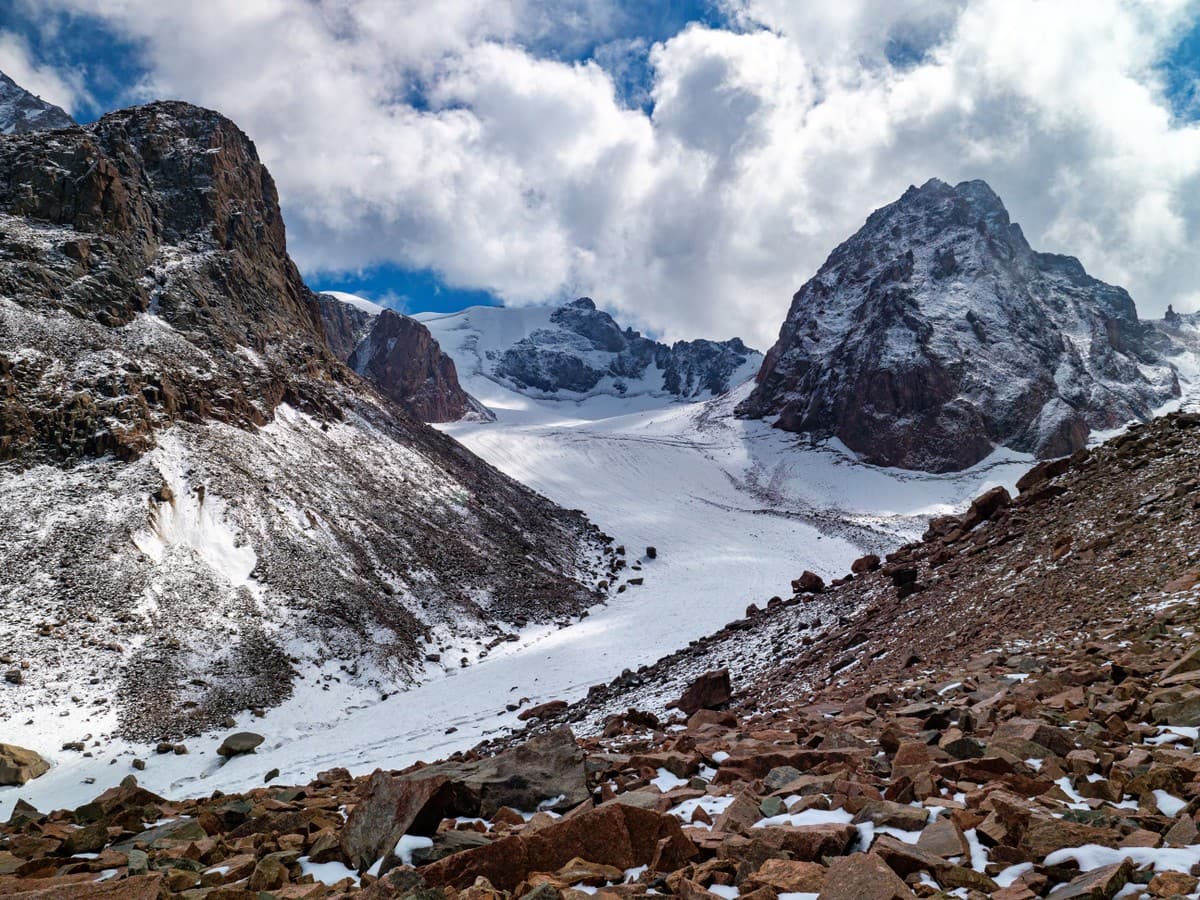 Как проходит маршрут at Ледник Богдановича, Kazakhstan