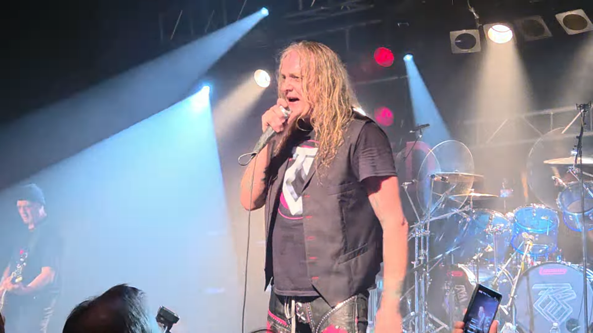 twisted sister finally brought back sebastian bach and it was an absolute slay