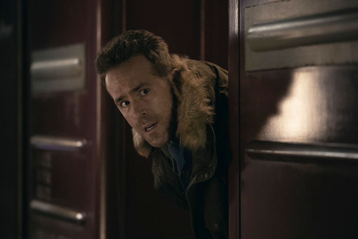 ryan reynolds finally gets good reviews for mayday