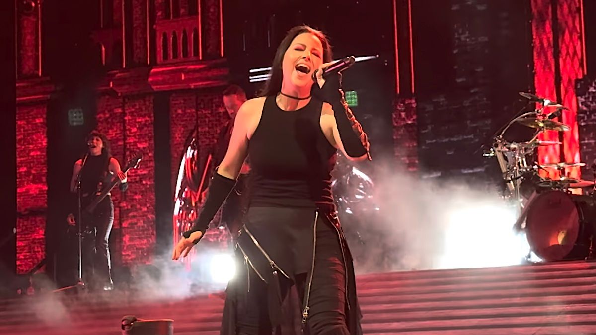 evanescence is bringing back the open door deluxe edition