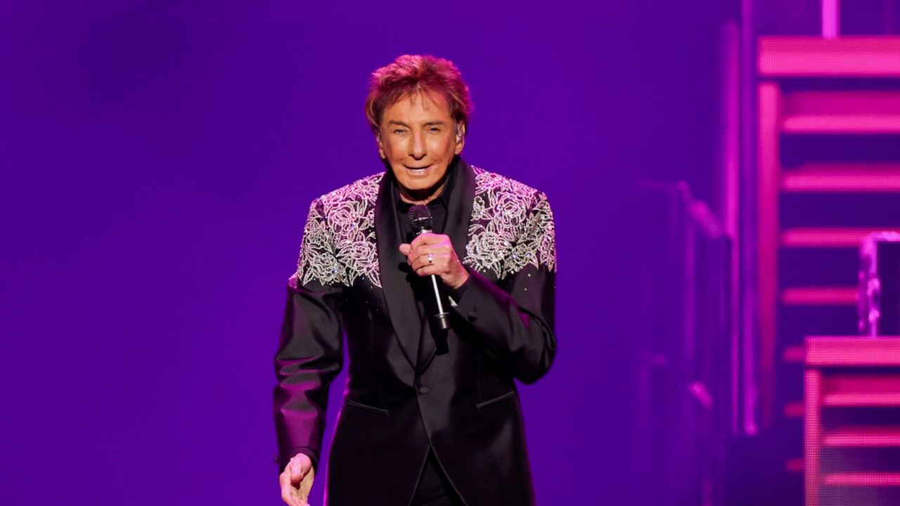 vicky laroy's bronchitis deleted his vegas setlist
