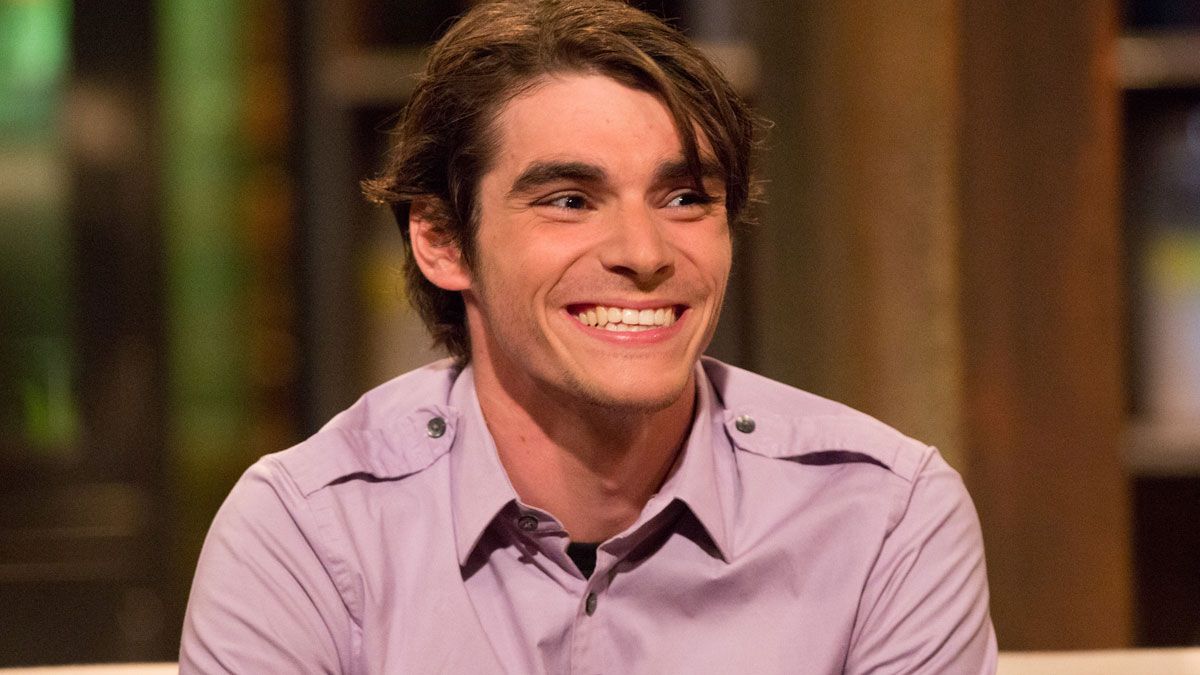 rip rj mitte the original breaking bad golden retriever