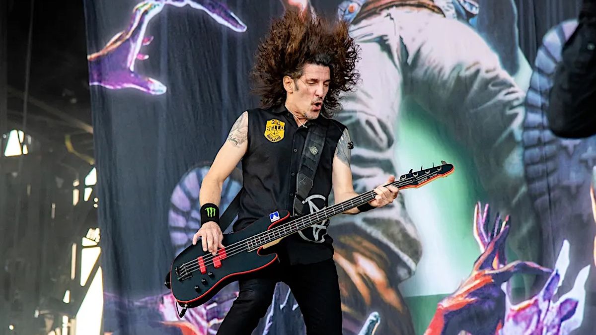 anthrax bassist wants more big four shows