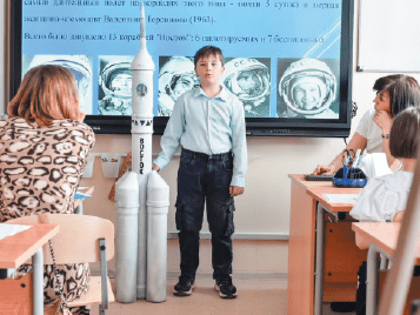 Кого зовут в космонавты