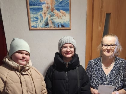 Зарайские школьники поздравили жителей Мендюкино с 8 Марта!