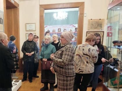 В Кашире побывали долголеты из Озер