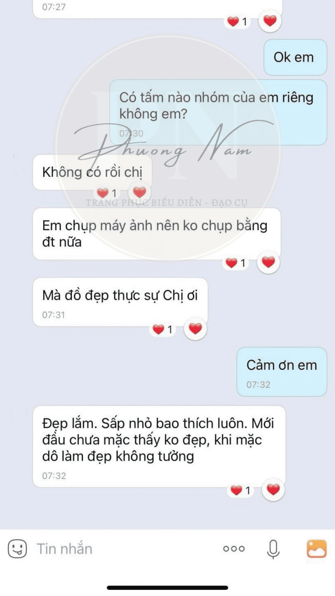 Hình ảnh phản hồi tích cực từ khách hàng về trang phục Phương Nam