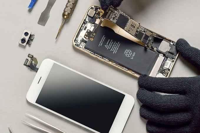 How To Replace Your Iphone Battery In Nigeria: Diy Or Professional