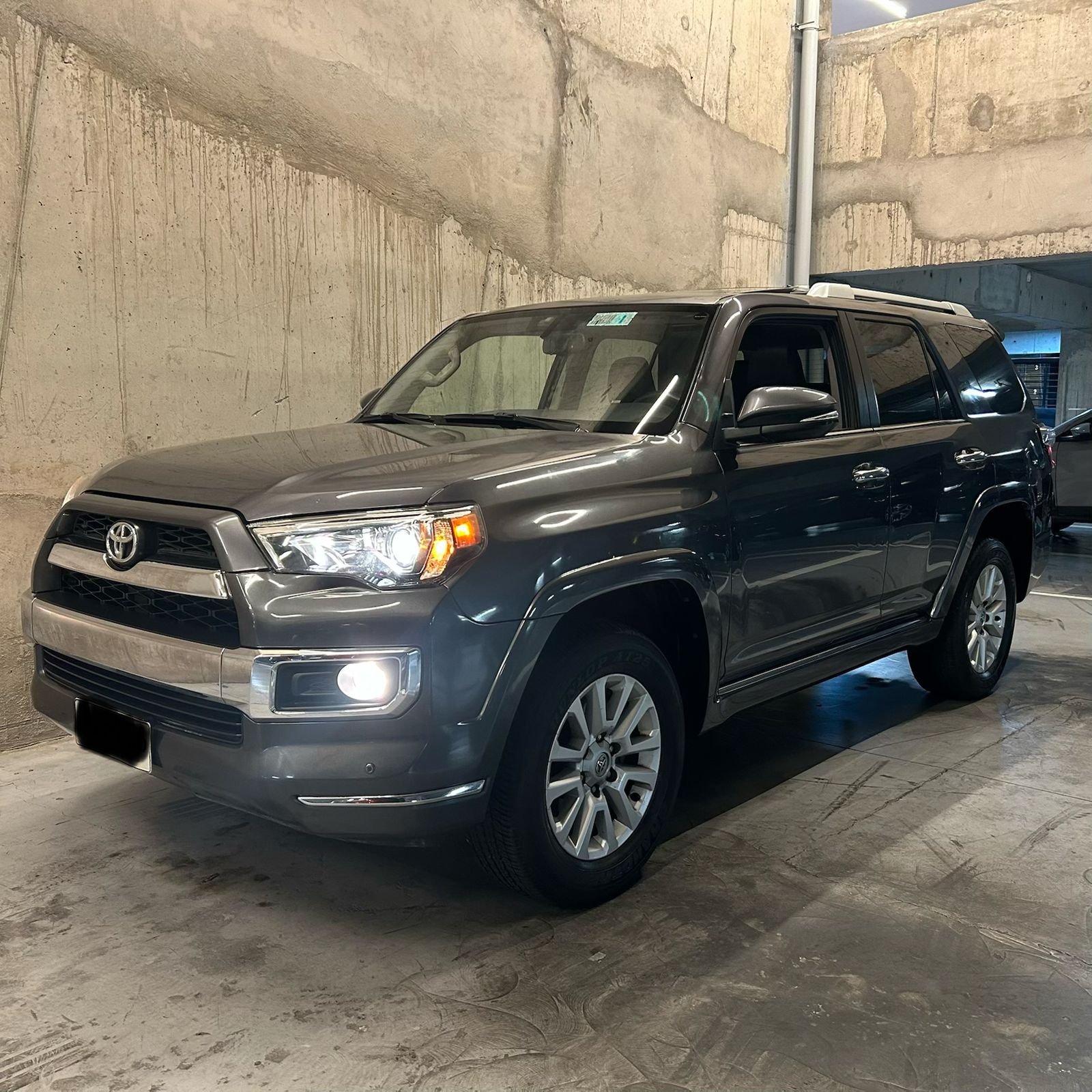 Toyota 4 Runner undefined