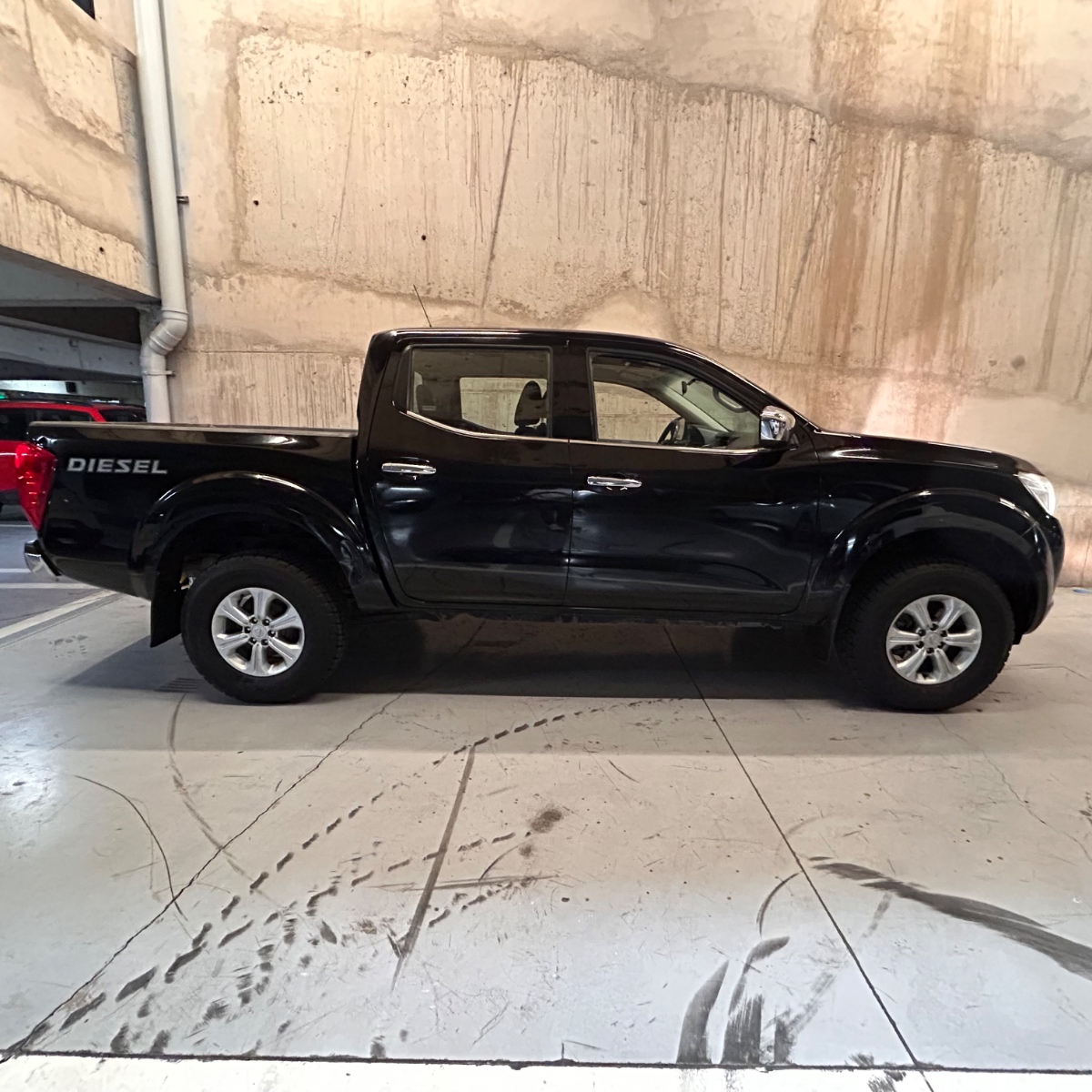 Vehicle media 6