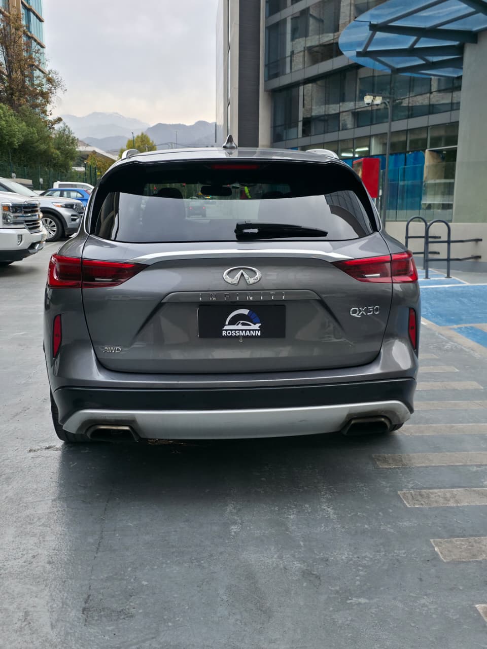 Vehicle media 9